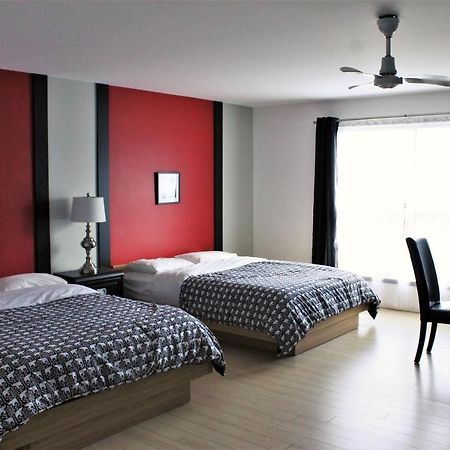 Motel Du Canton Valcourt エクステリア 写真